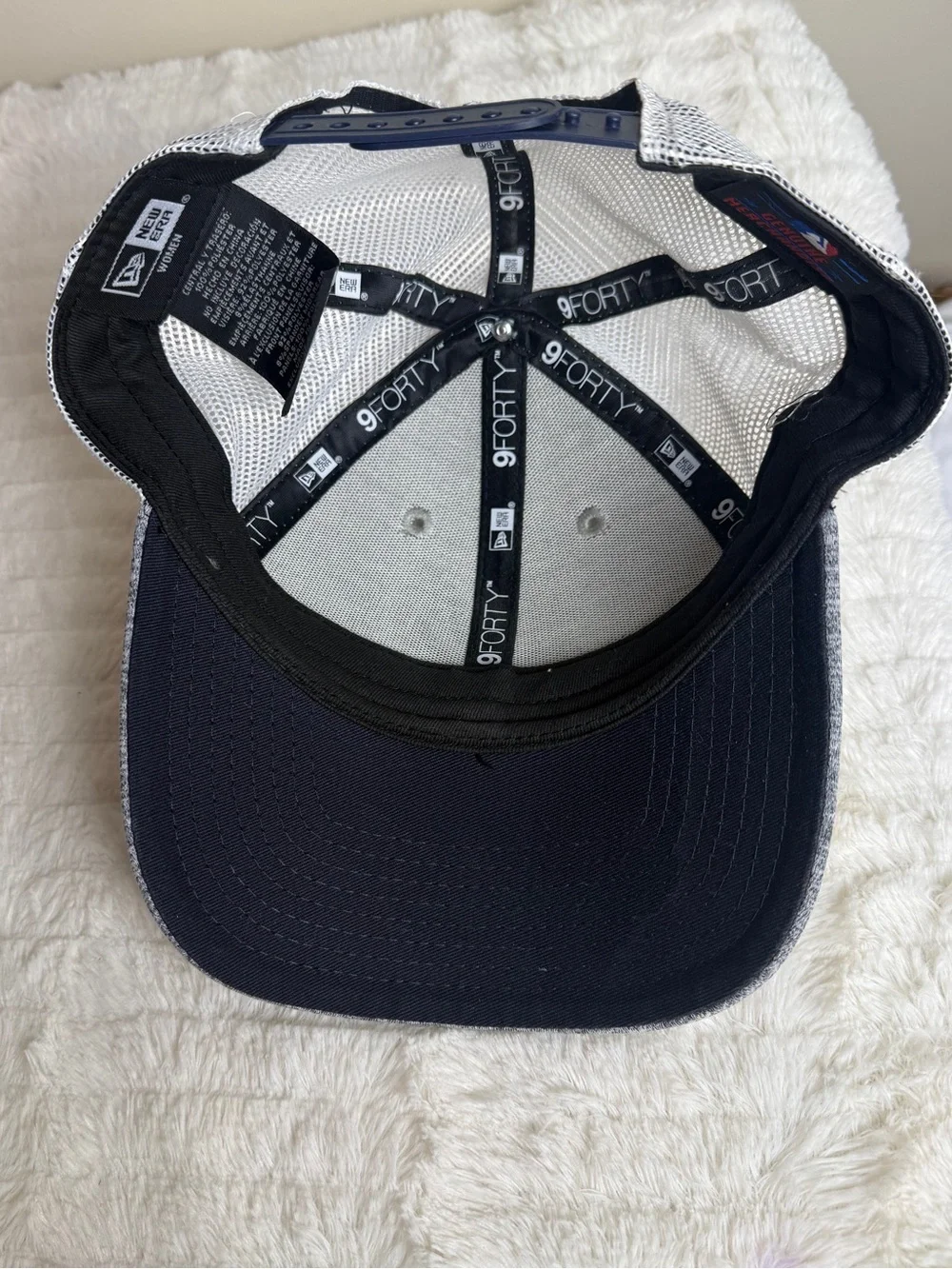 New Era White and Black Women's Mesh Trucker Hat